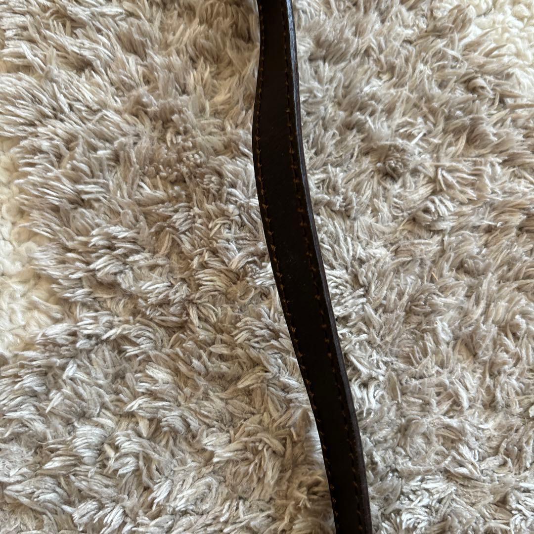 【1/31まで】Ferragamoフェラガモ　VARAショルダーバッグ