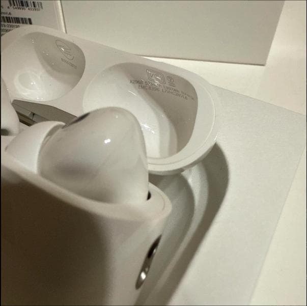 【A】AirPods Pro第2世代 タイプC ホワイト 元箱あり