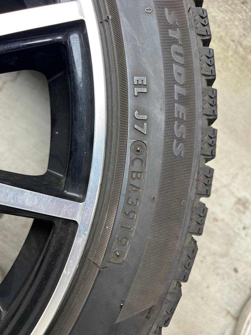 ヒ*ロ様 WedsRIZLEY18インチ 225/45R18 スタッドレス ホイ