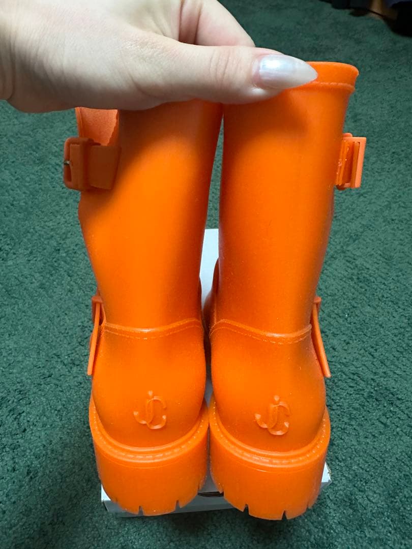 靴 JIMMY CHOO YAEL FLAT RUBBER BOOTS