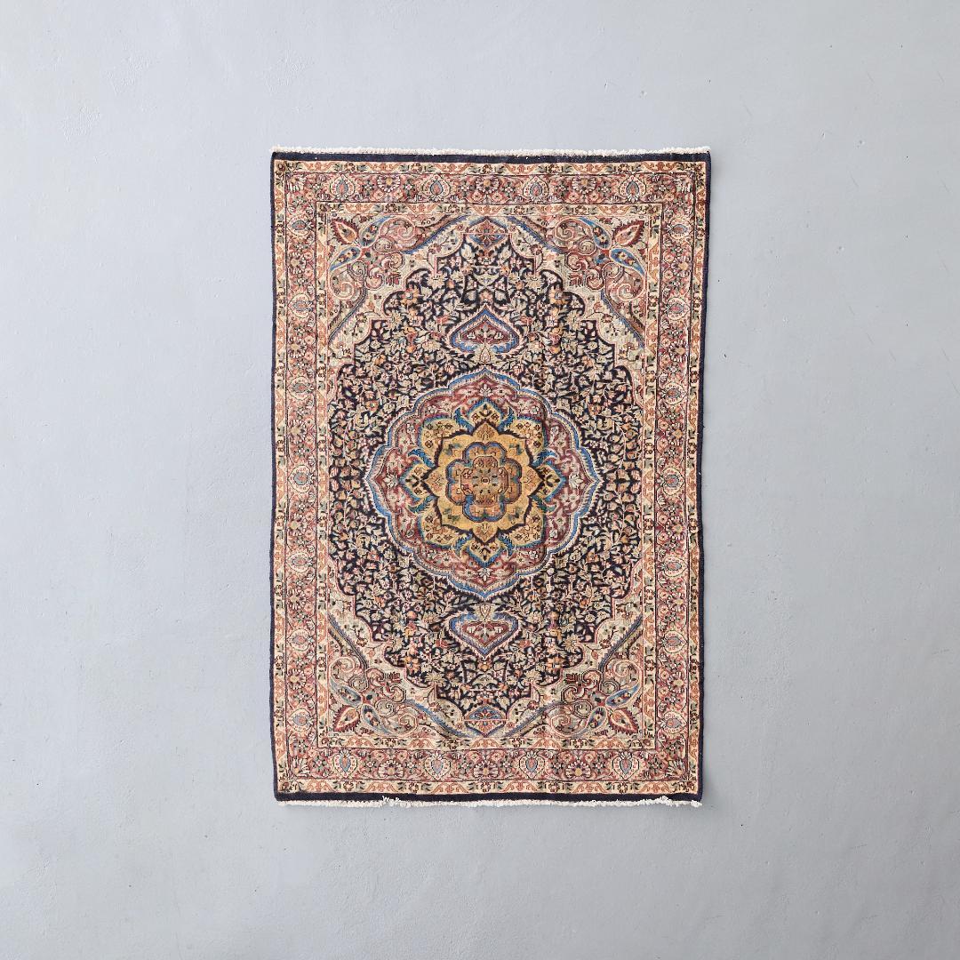 ヴィンテージラグ　ペルシャ絨毯　メダリオン（184×122cm）赤　青　ベージュ