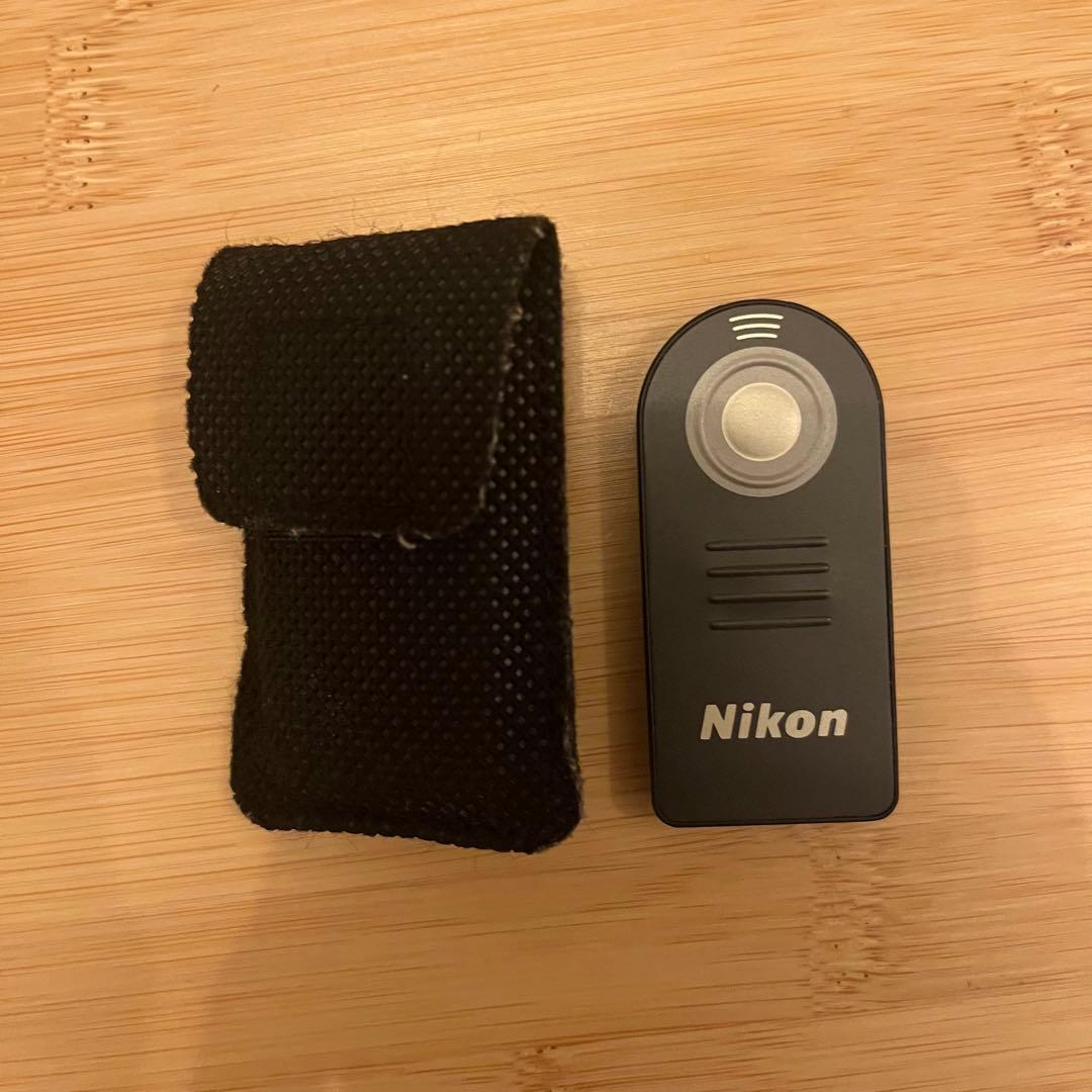 Nikon 1 J1 レッド コンパクトデジタルカメラ