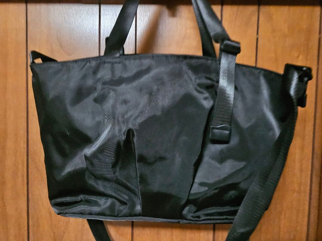 イアパピヨネ　アジャスタートートバッグ横型