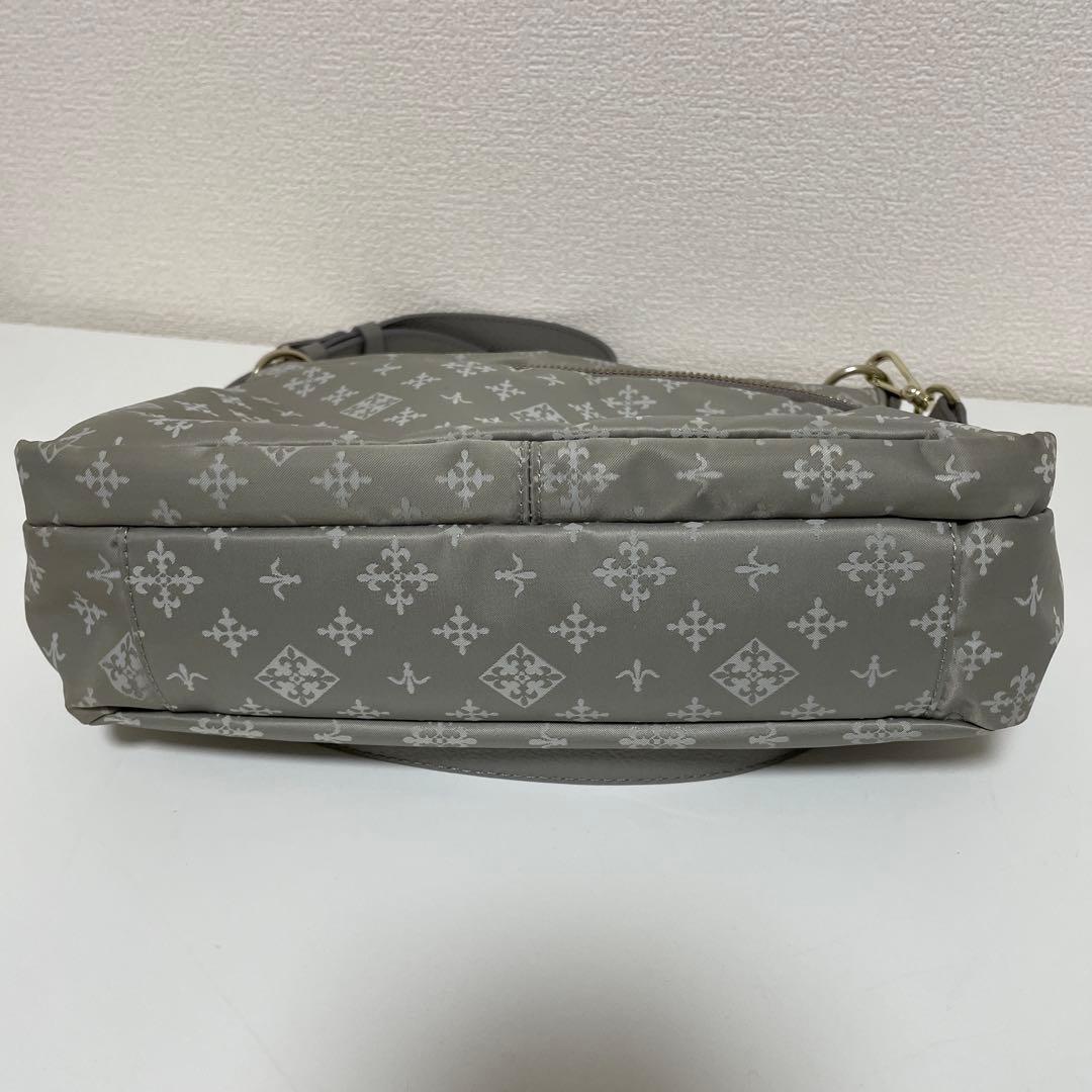 russet ラシット スクエアショルダーバッグ