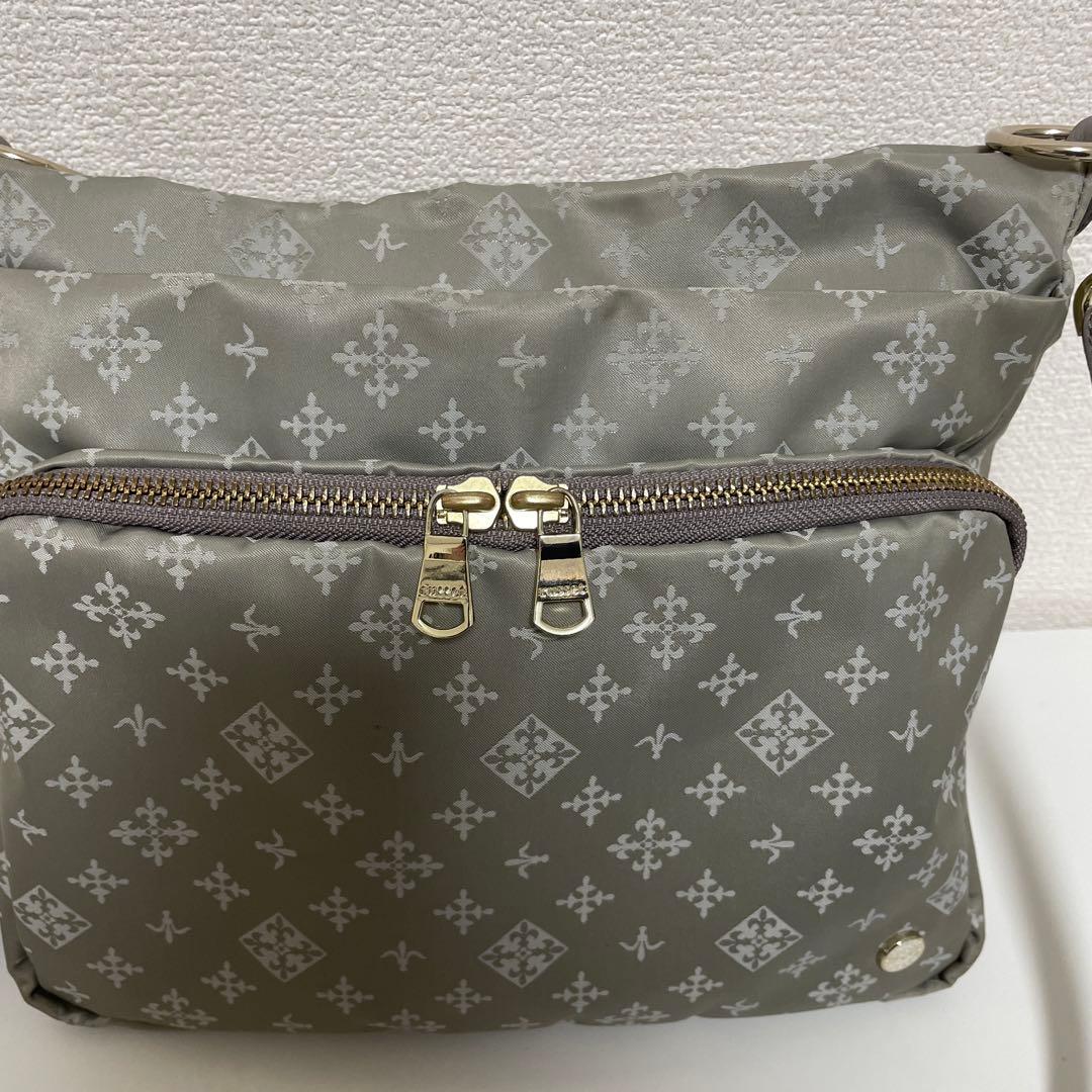 russet ラシット スクエアショルダーバッグ