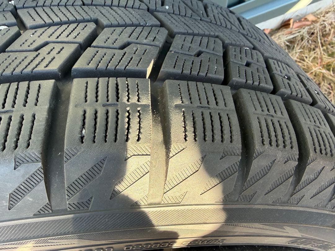 とし　KELLENERS 17インチ スタッドレスタイヤ4本