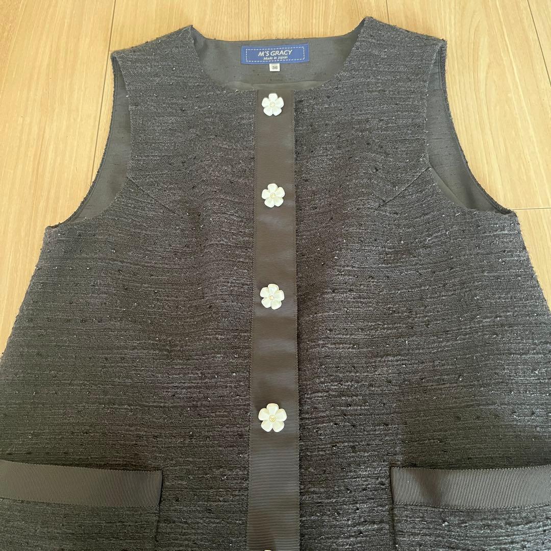 美品 23春エムズグレイシー フラワーボタンツイードワンピースジャンパースカート