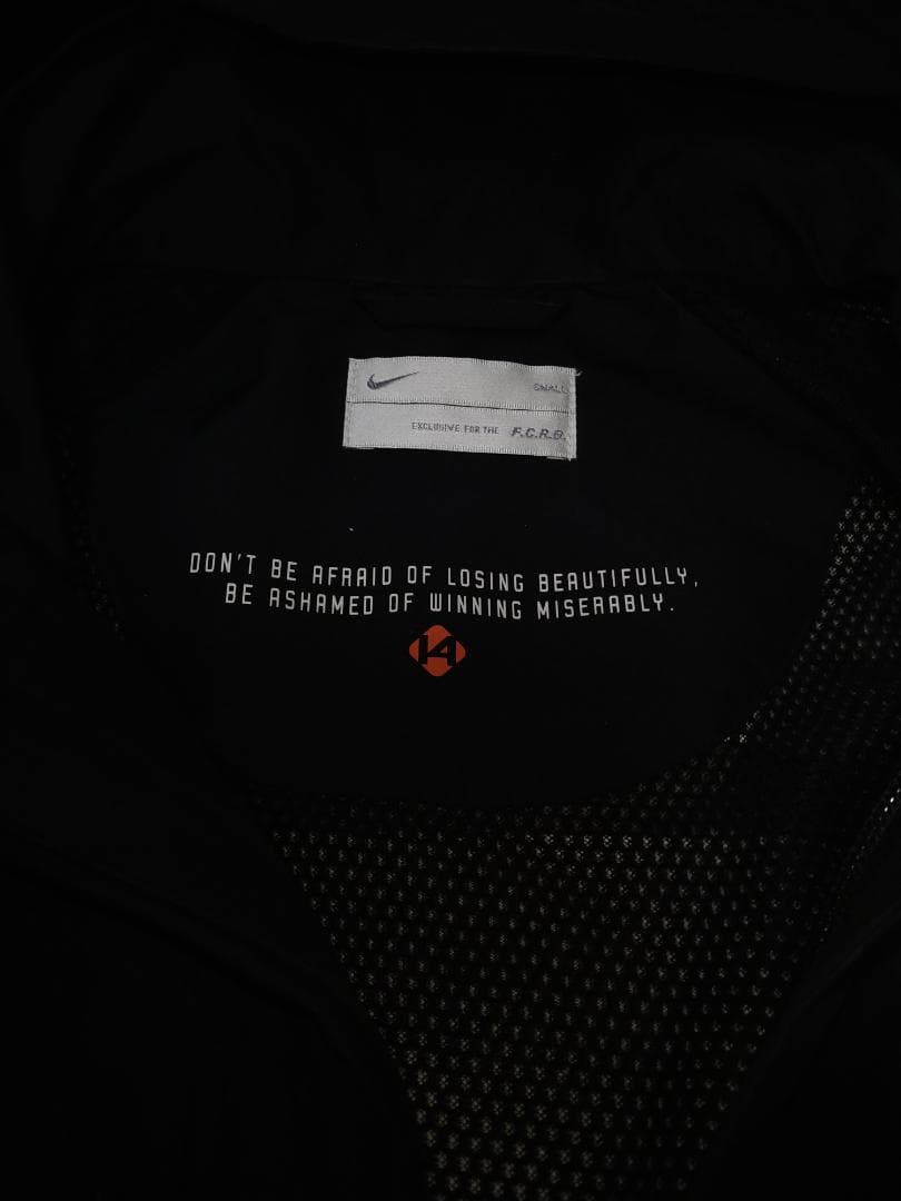 Nike F.C.R.B ブラック　ウィンドブレーカー
