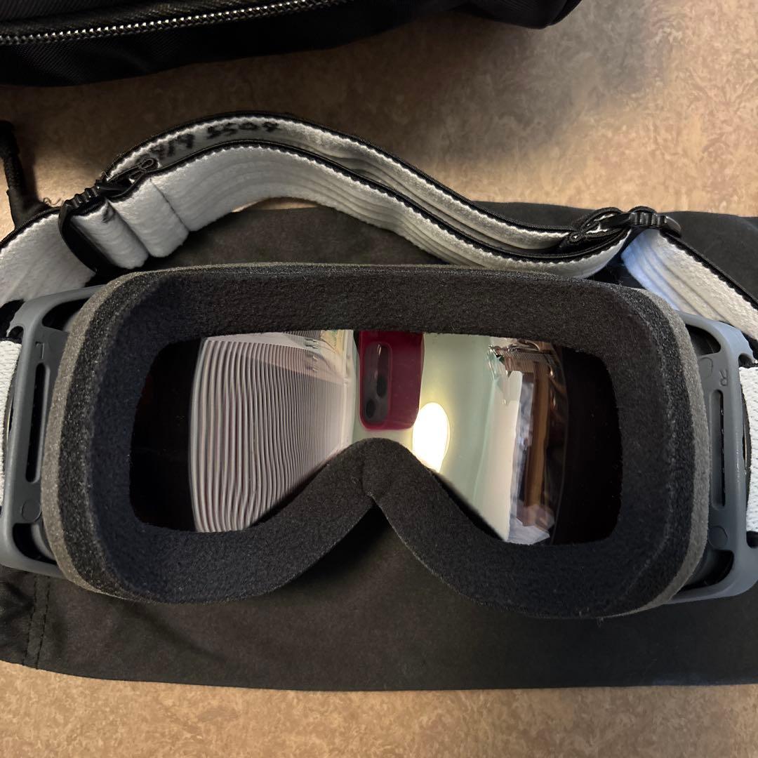 Oakley Flight Trackerゴーグル 収納ケース付き