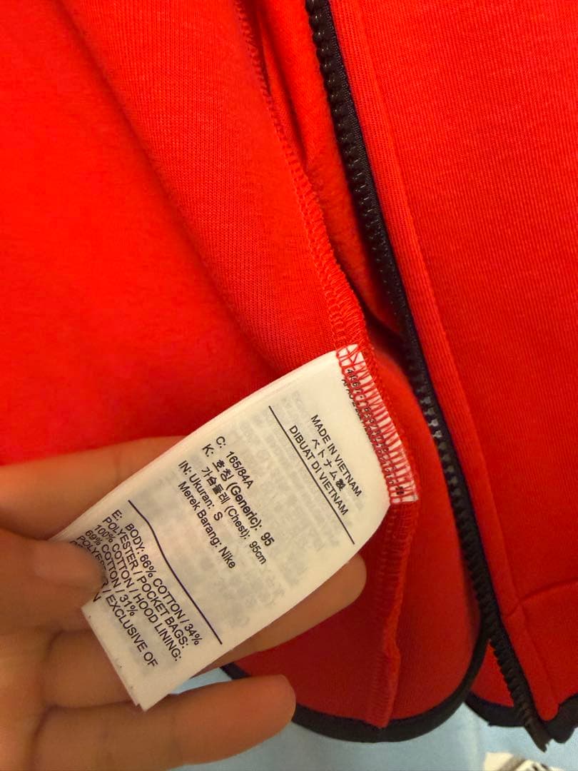 Nike tech 赤