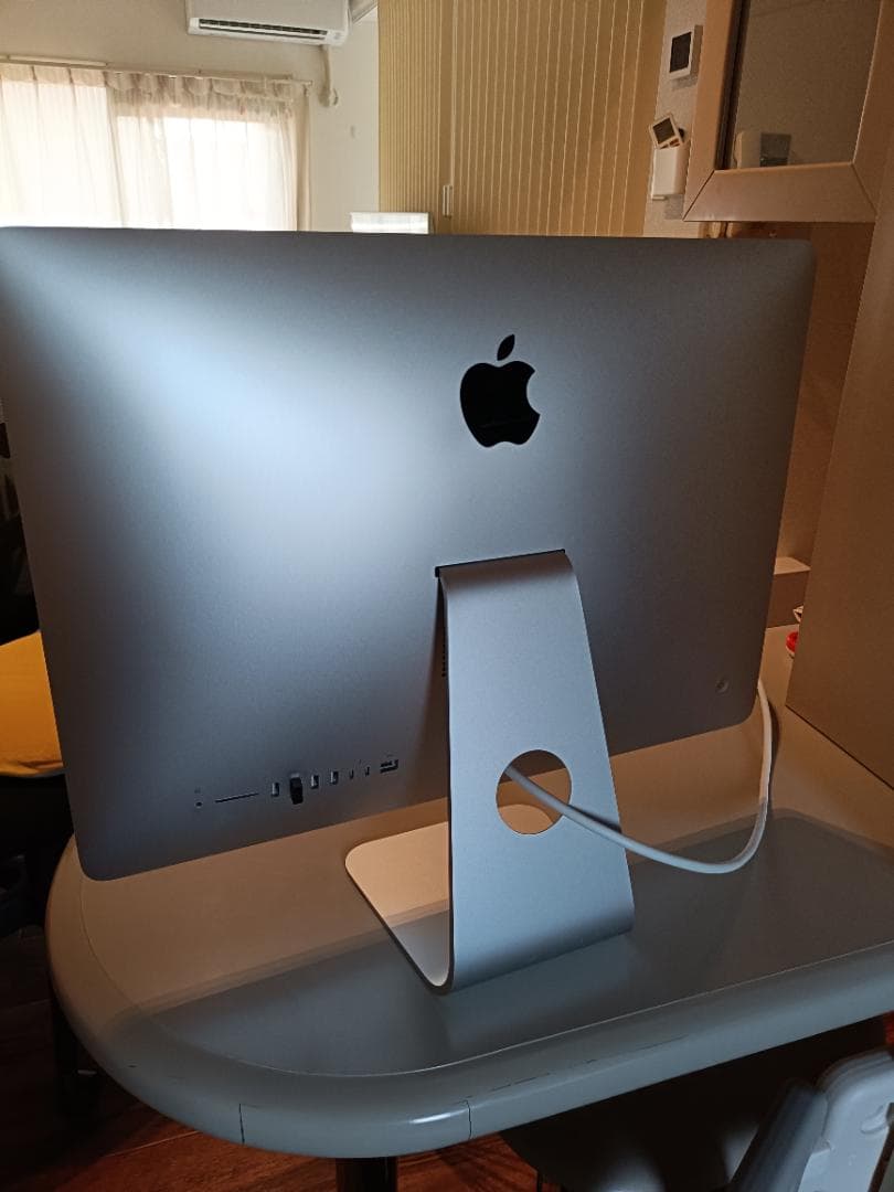 iMac(Retina 4K, 21.5-inch, 2017)メモリ8GB