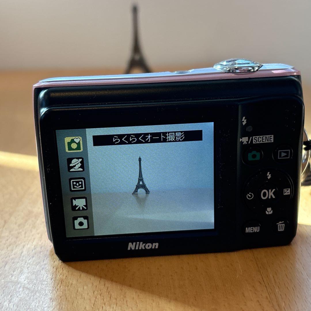 Nikonニコン　クールピクス　 L21 ピンク　乾電池式　カメラ女子