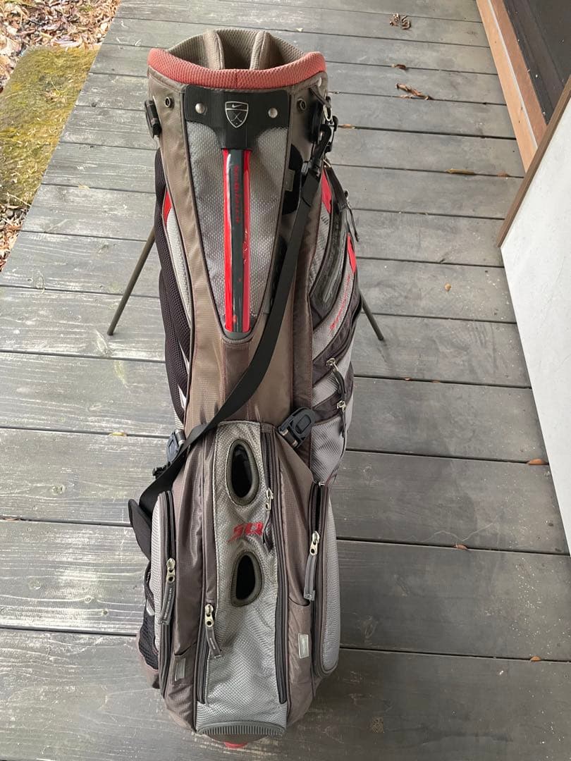 Nike ゴルフスタンドバッグ グレー/レッド