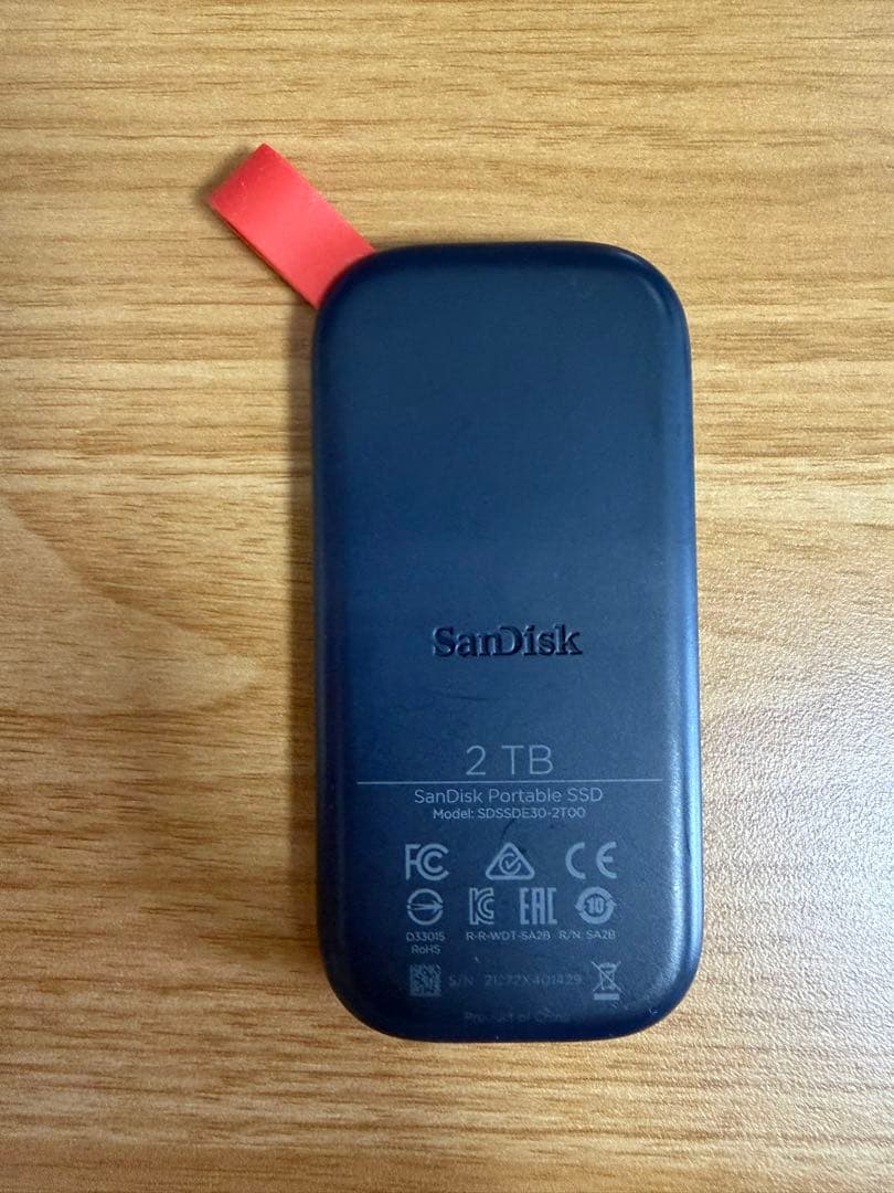 SanDisk 2TBポータブルSSD