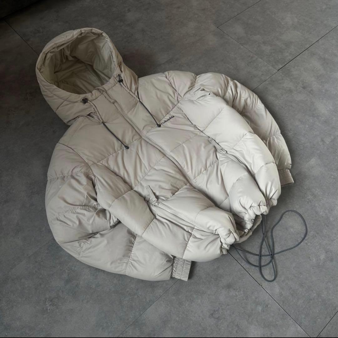 【希少カラー⭐️】極暖Columbia ダウンジャケット　ベージュ　白　極美品