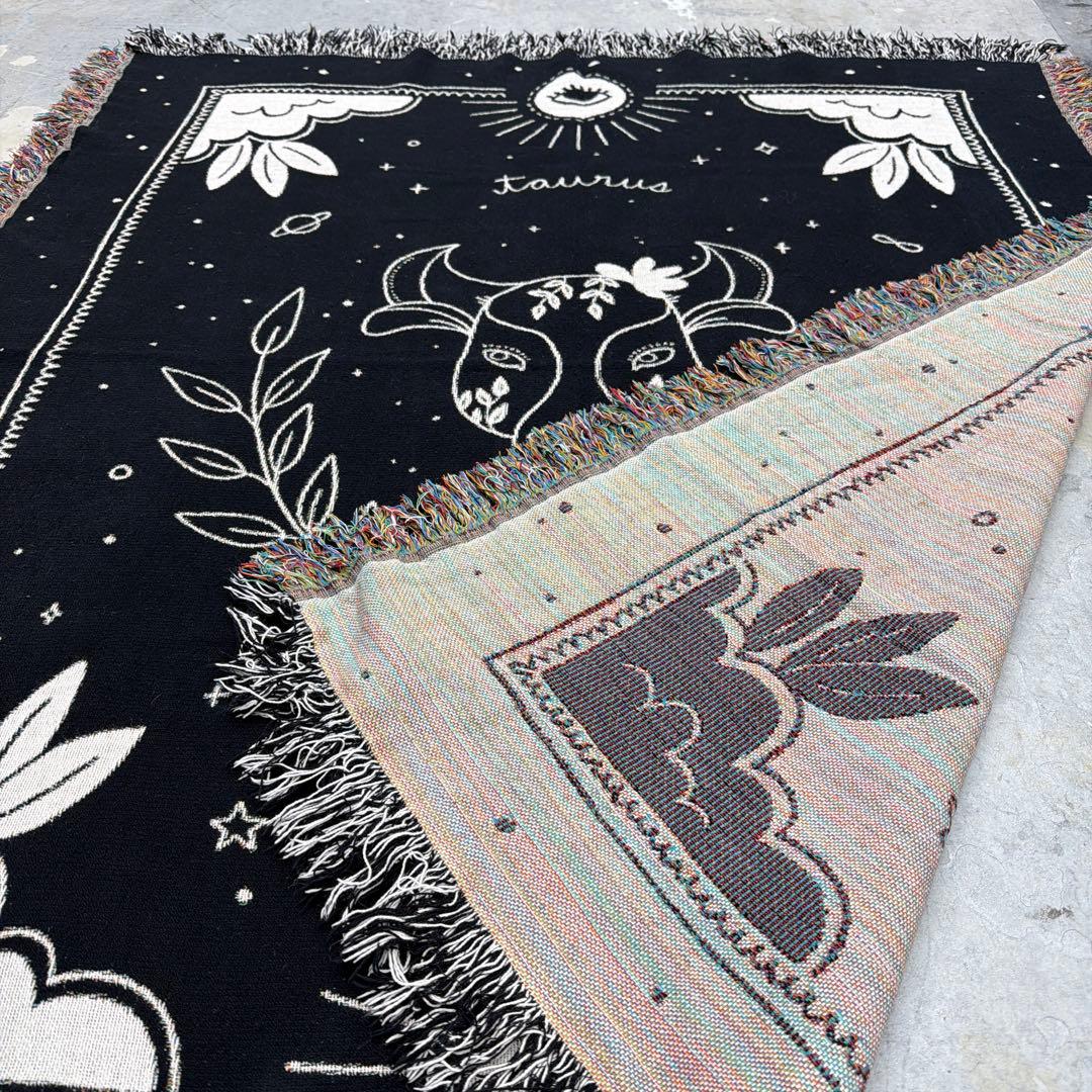 牛　マルチカバー　ソファカバー　ヴィンテージラグ　160x134