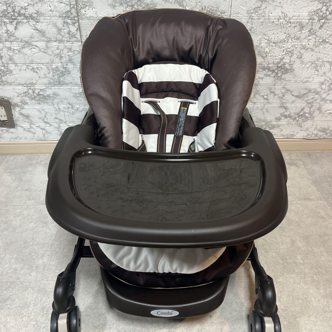 【美品】コンビ ネムリラ 4キャス AT オートスウィング ハイローチェア