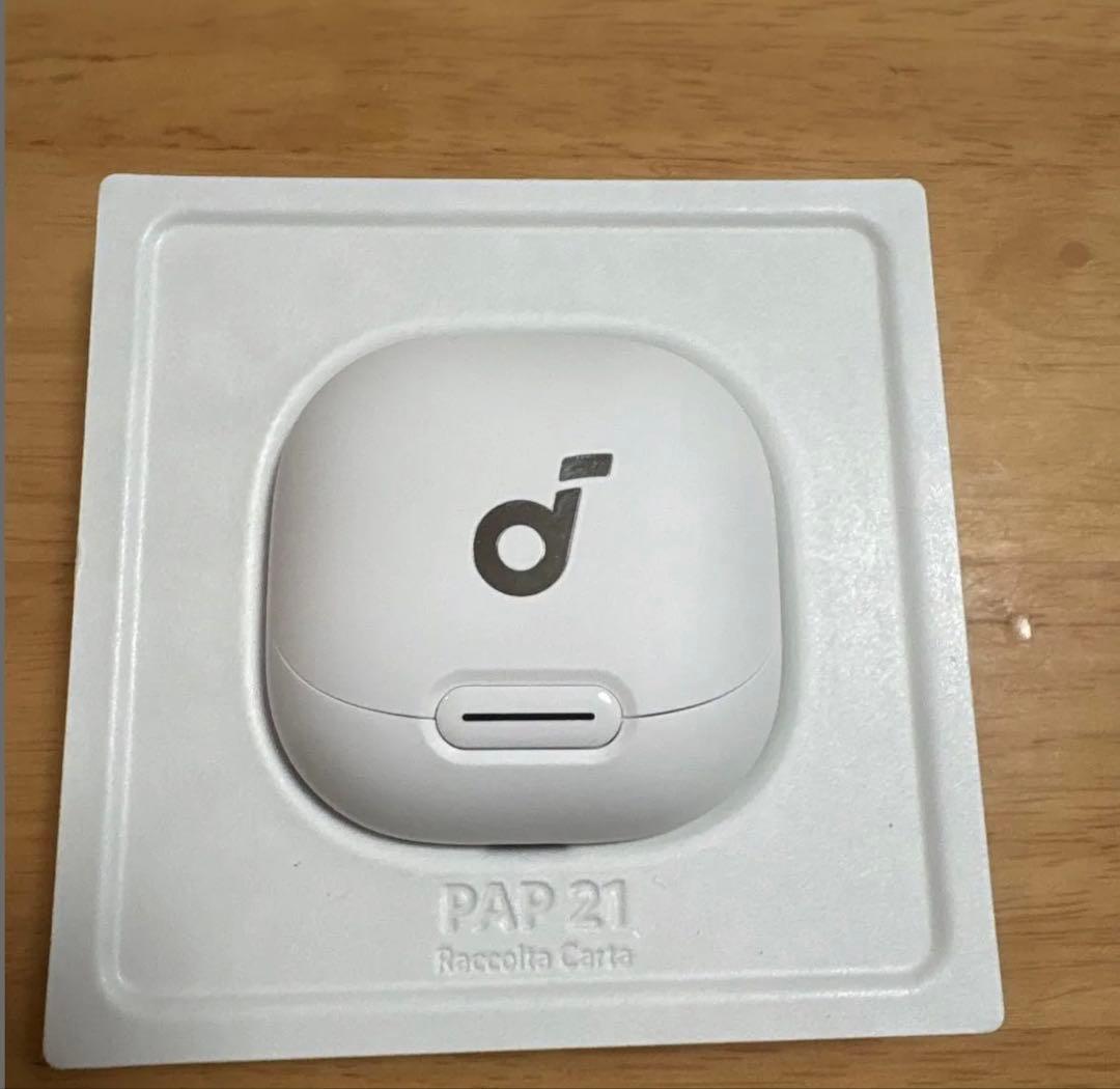 未使用級！Anker Soundcore Liberty 4 NC ホワイト