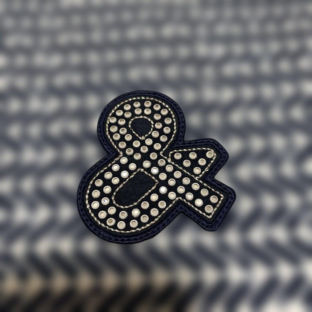 美品 and per se アンパスィ 長袖 モックネックシャツ Lサイズ 総柄