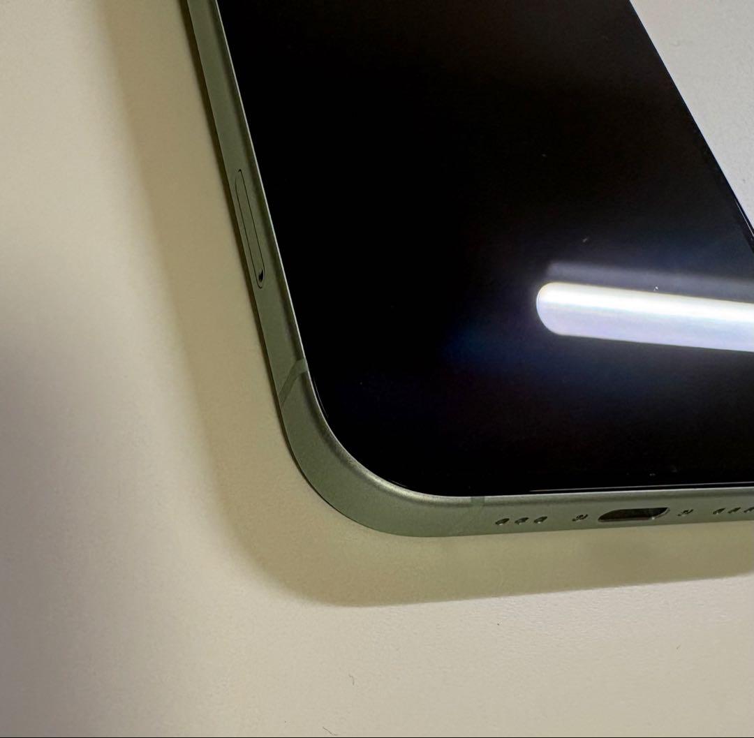 iPhone 15 グリーン 128GB SIMフリー 最大容量90% 純正箱付