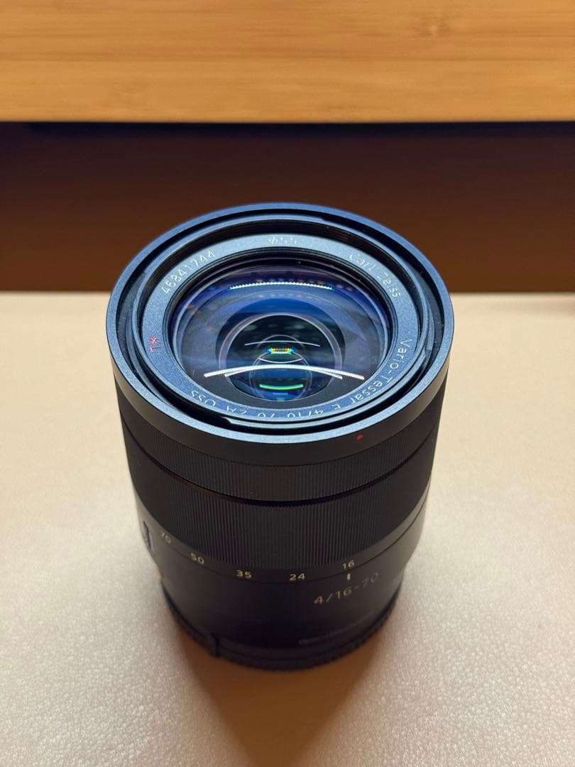 【美品】SONY E-mount F4 16-70 ZA OSS