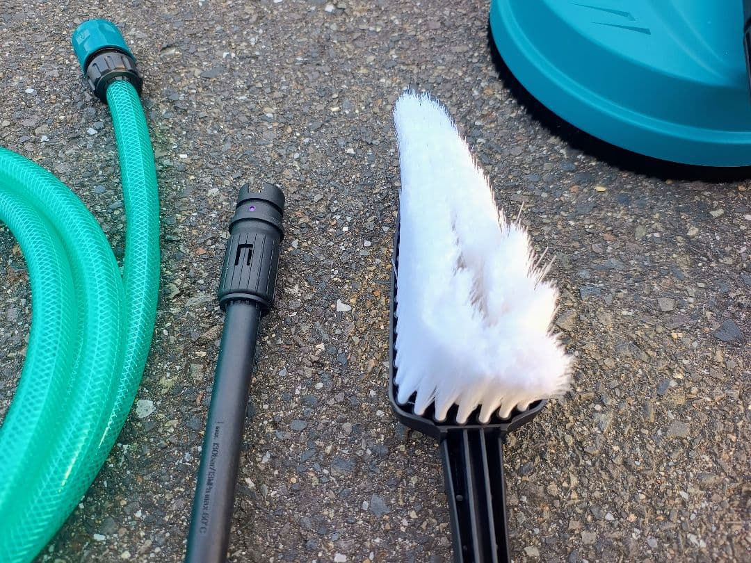 マキタ(Makita) 高圧洗浄機　MHW0800 洗車 床洗浄ブラシ付！