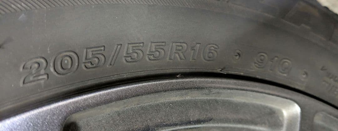 日産リーフ（プリウスα）アルミホイール付ブリザックVRX スタッドレス４本セット