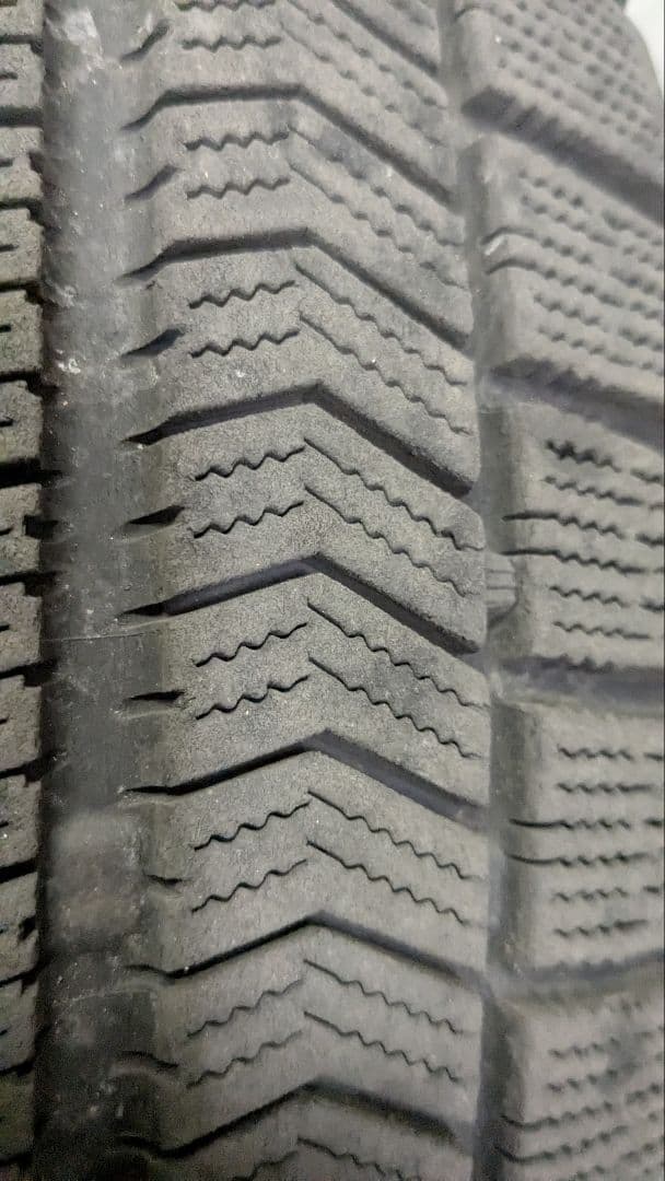 日産リーフ（プリウスα）アルミホイール付ブリザックVRX スタッドレス４本セット