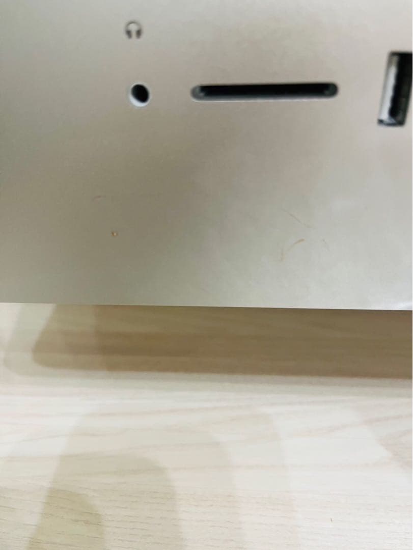 Apple iMac 2017 21.5インチ retina 4k