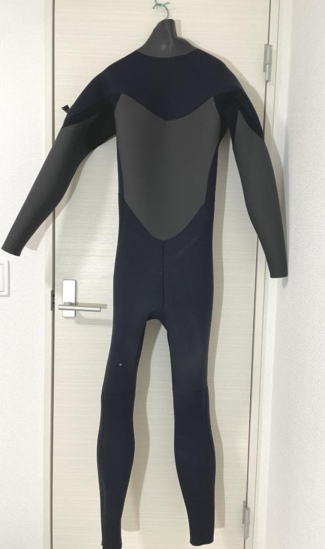 スリーウェザーthree weather セミドライXLフロントジップ使用8回