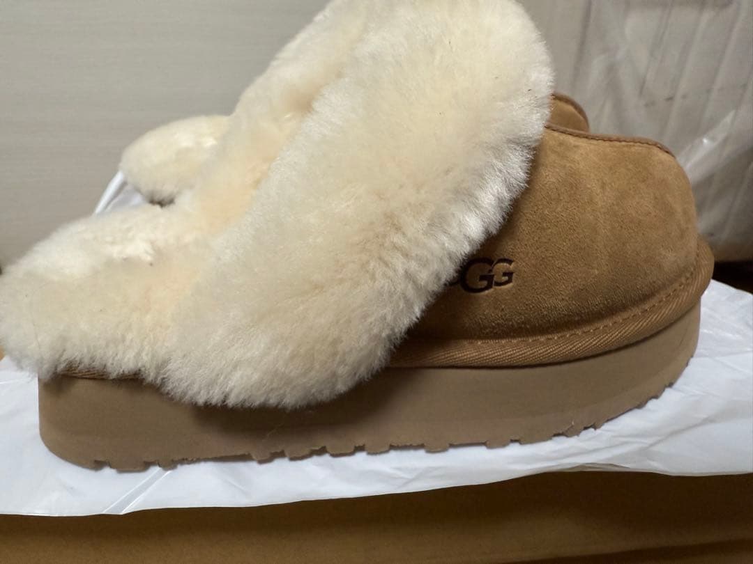 UGG DISQUETTE スリッパ　ムートン