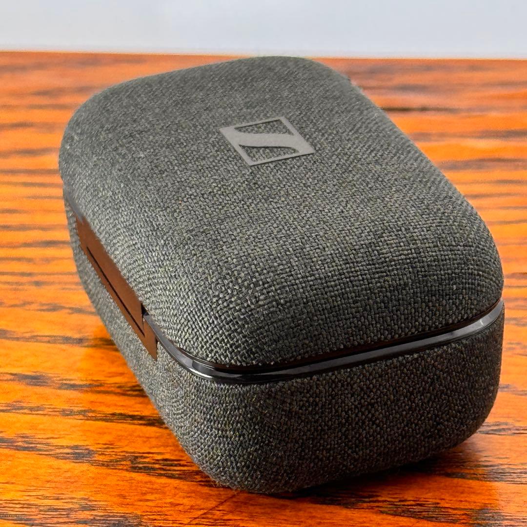 ゼンハイザーMOMENTUM True Wireless 4 純正充電ケースのみ