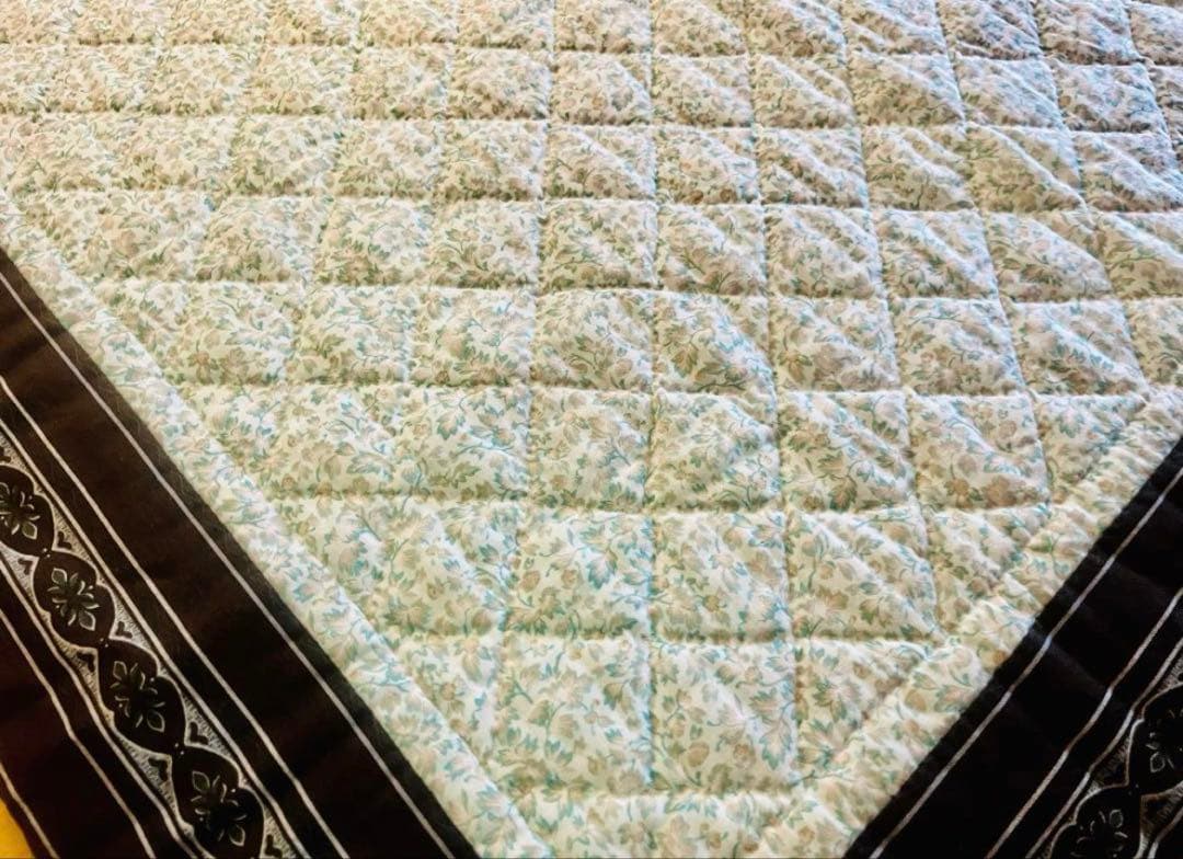 ヴィクトリアンキルトのクロス