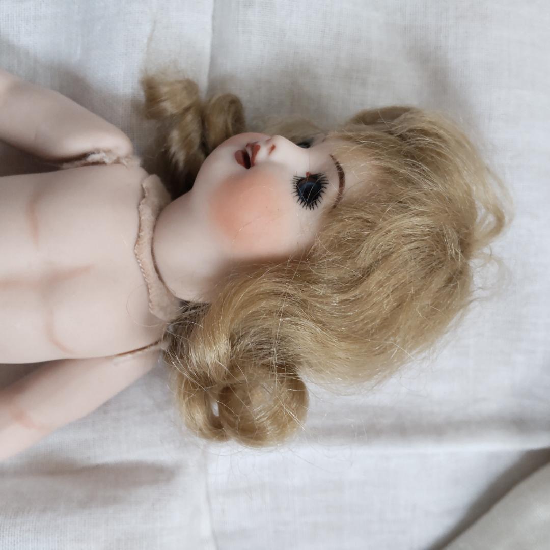 SFBJ　ドール　アンティーク風　ミニョネット