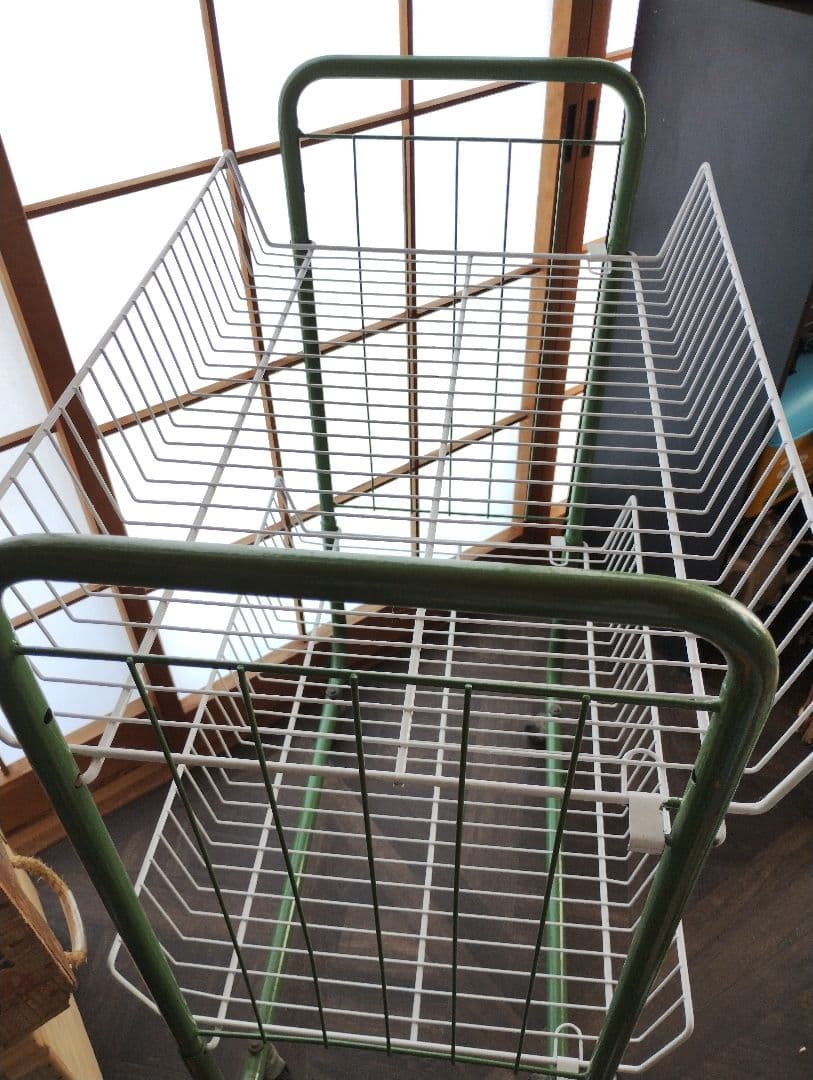 昭和レトロ　ワイヤーワゴン　キャスター付　店舗什器　家具　メタルラック　緑×白