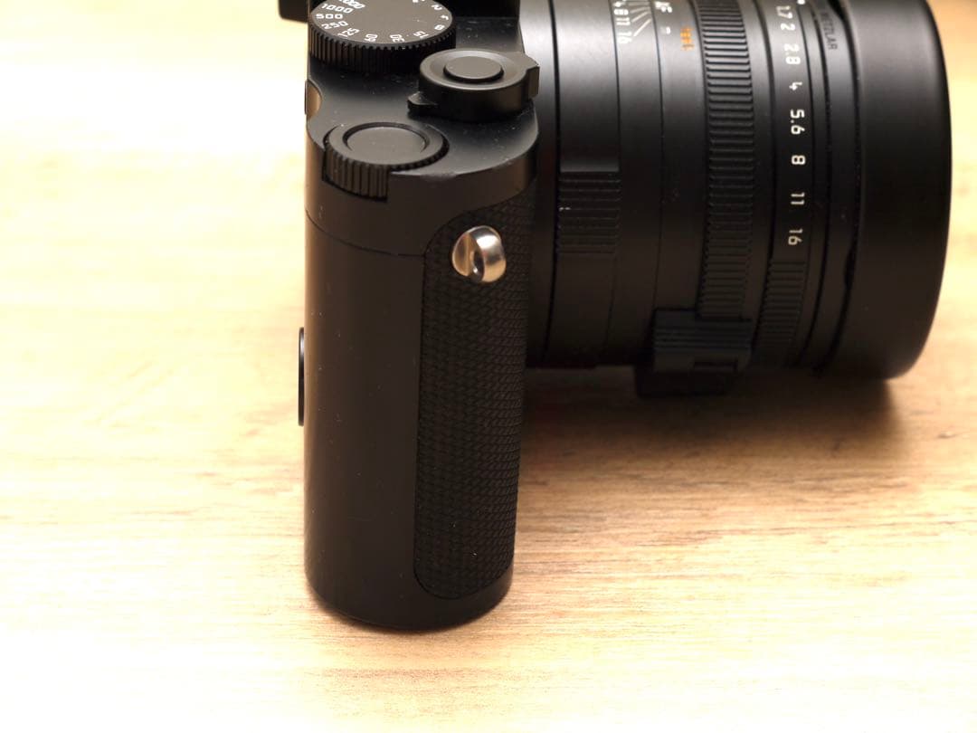 Leica Q2 コンパクトデジタルカメラ