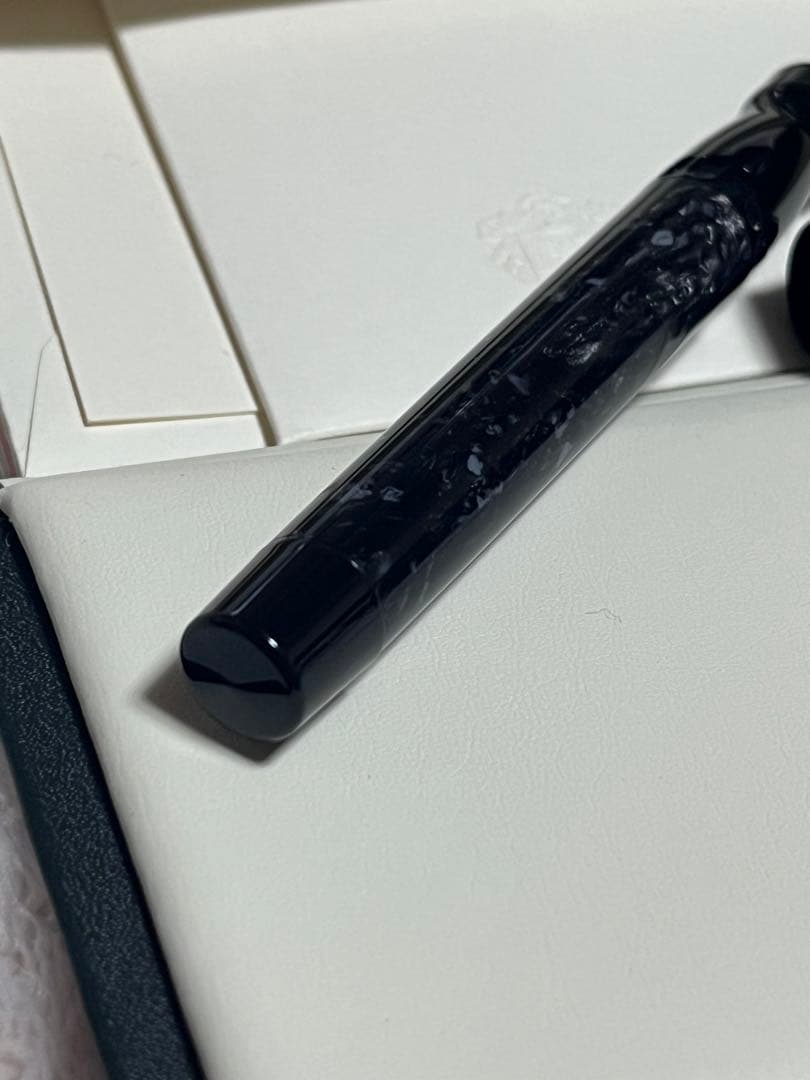 新品未使用 ピナイダー ラ グランデ ベレッツァ ロック 万年筆 グレー EF