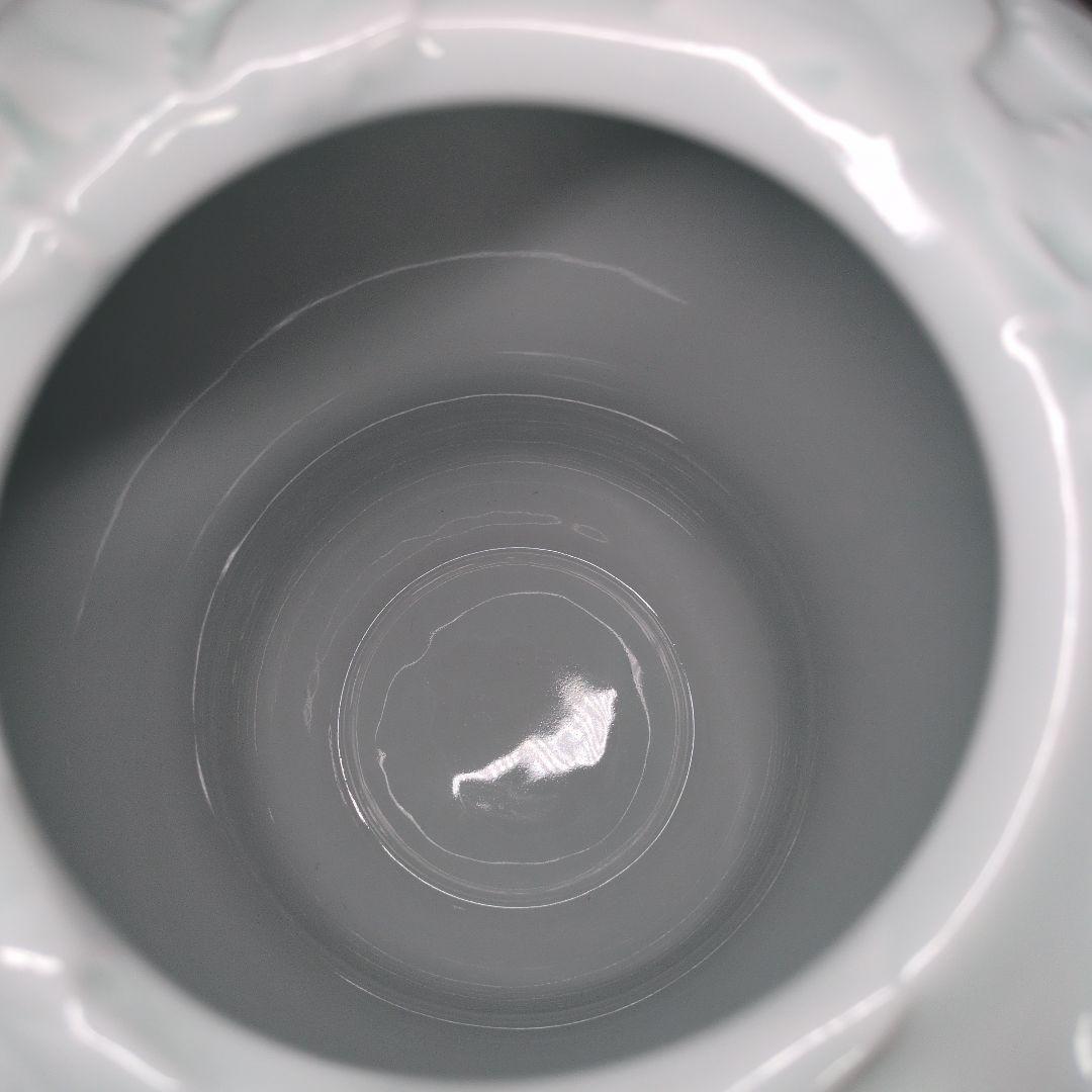 深川製磁 君島一郎 白磁 貼付 葉文 花瓶 高さ約25cm