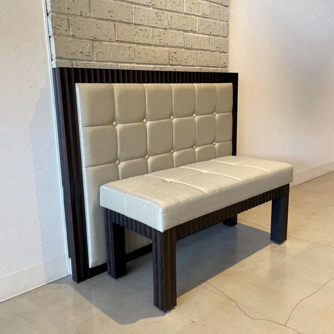 定価33万円　Fluting Wallboard