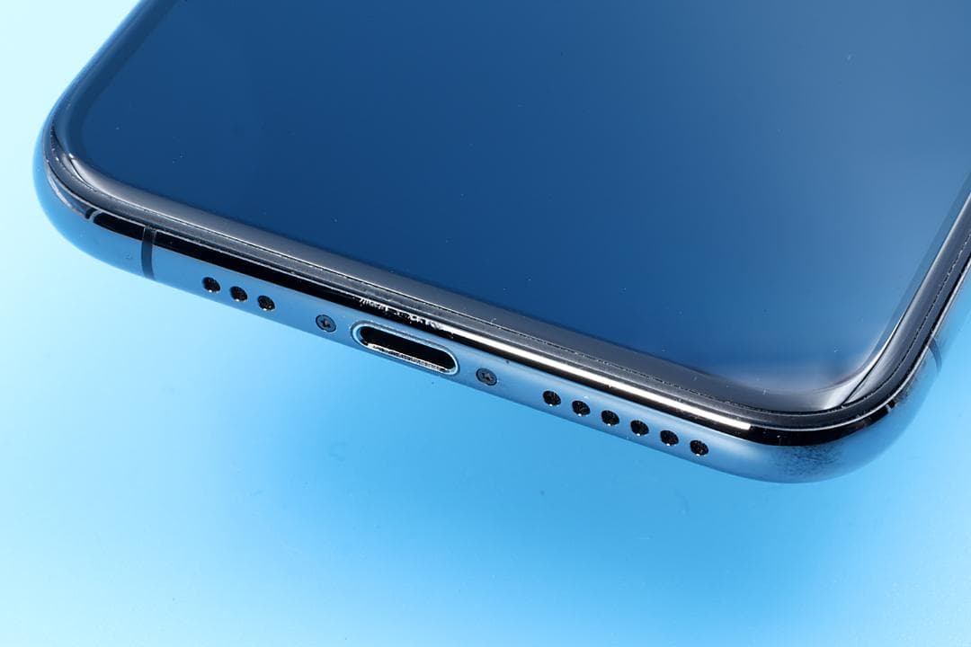 iPhoneXS 256GB スペースグレイ NTE02J（美品）