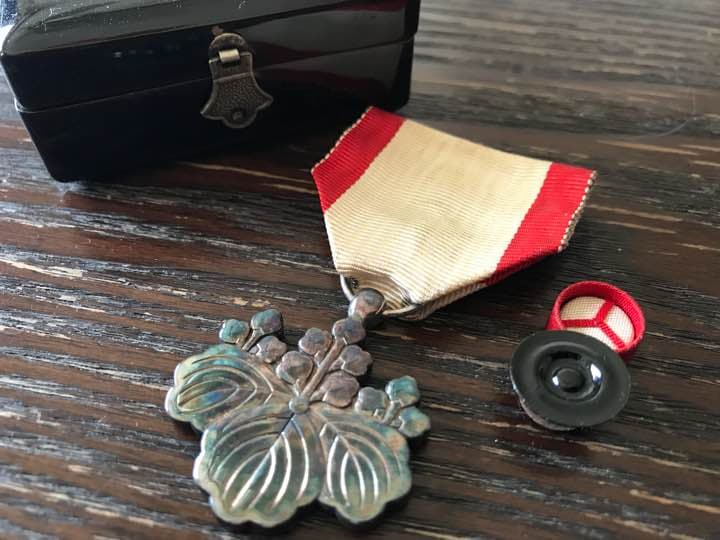 勲八等白色桐葉章 勲章 大日本帝国 旧日本軍 顕彰 瑞宝章 旭日章 軍人