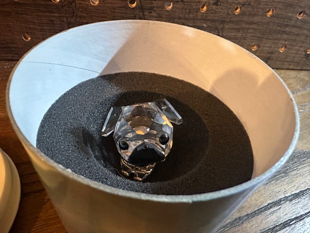 Swarovski クリスタルPUG⭐️