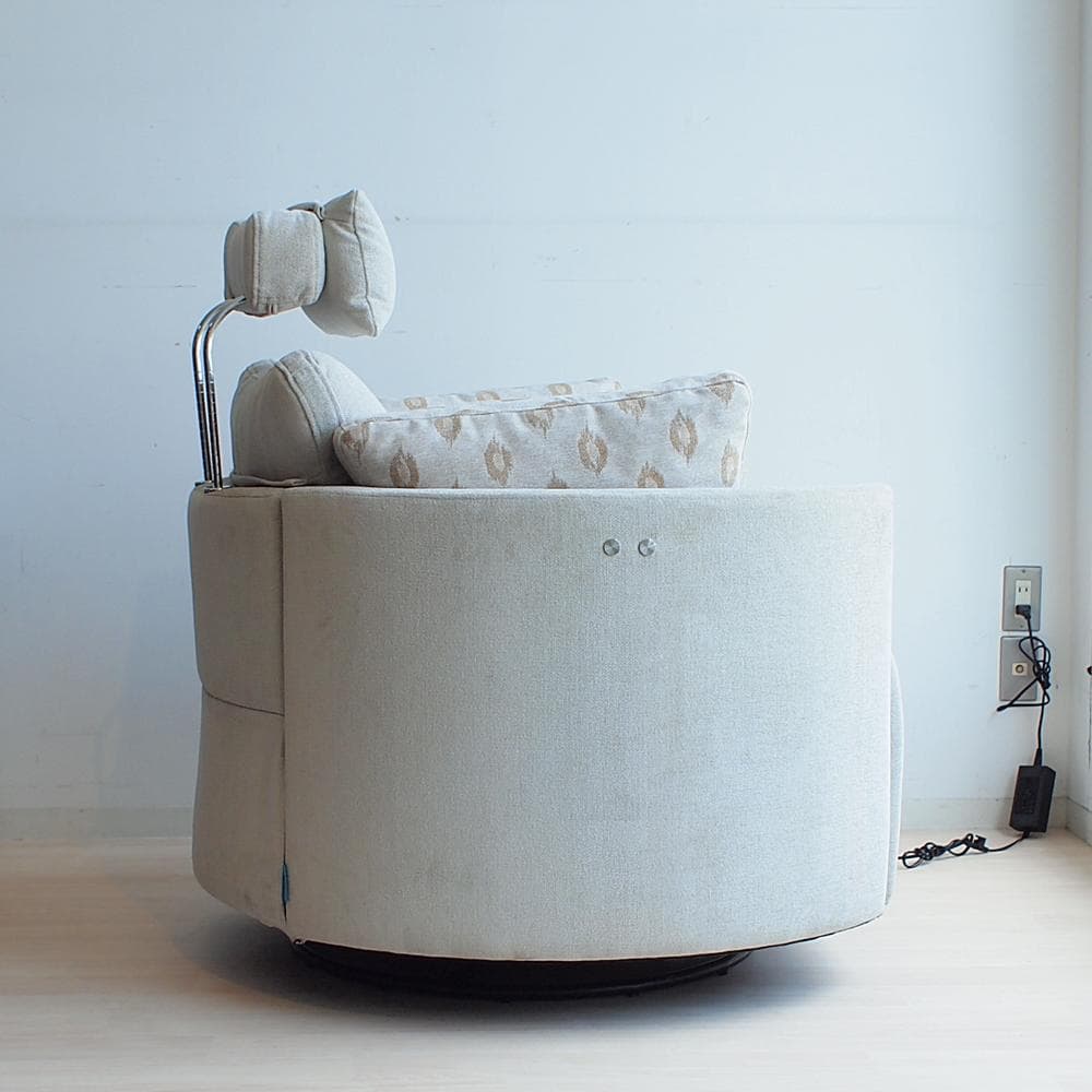 Fama 電動リクライニング付き ロッキングチェア