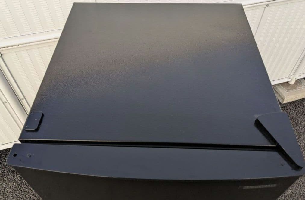 ★2023年製 美品 黒がシブいっ♫ 冷凍冷蔵庫 アイリスオーヤマ 142L