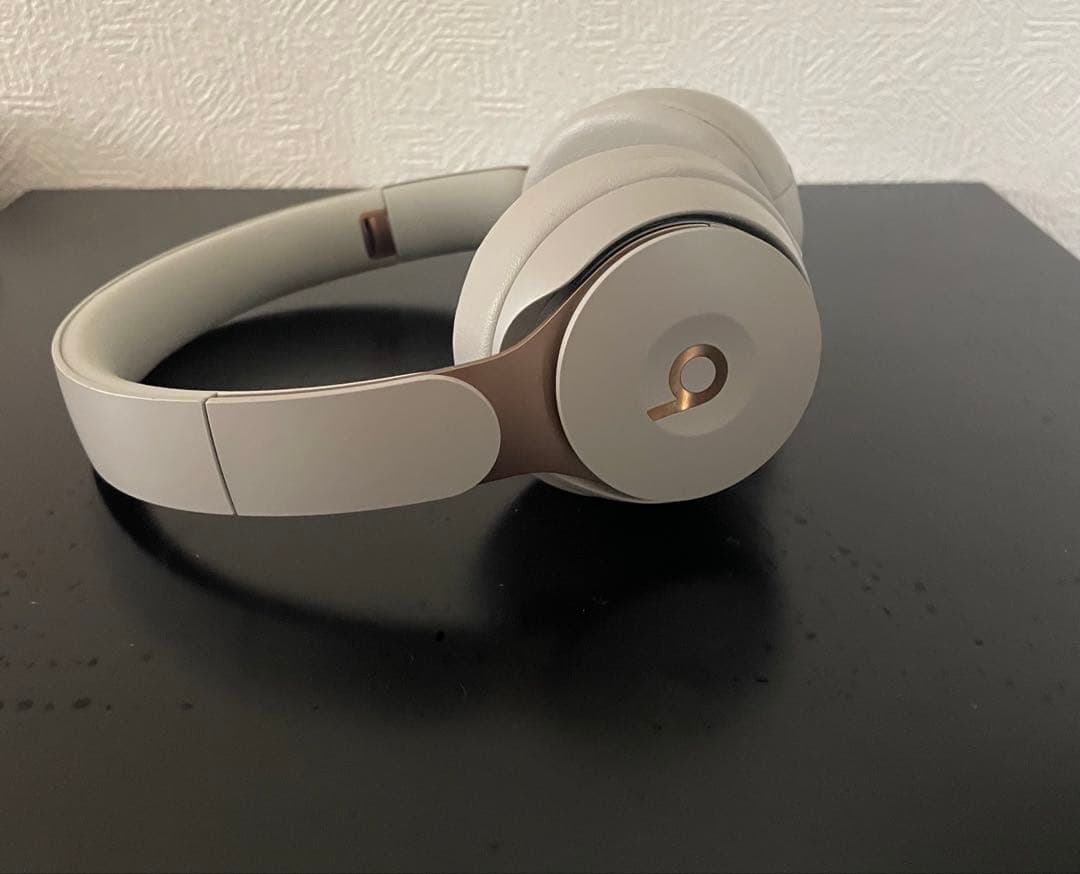 Beats ワイヤレスヘッドホン SOLO PROケース付き