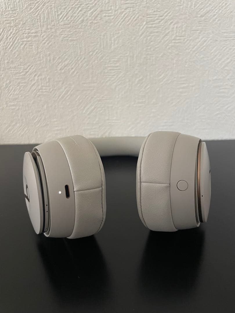 Beats ワイヤレスヘッドホン SOLO PROケース付き