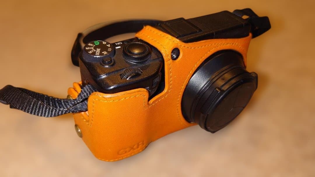 （am※ssk様限定） RICOH GXR P10 KIT本体【おまけ付】