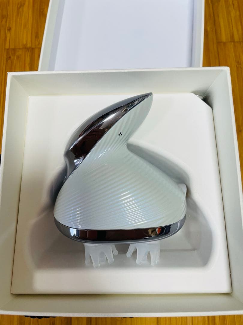 ReFa マッサージャー ホワイト・シルバー