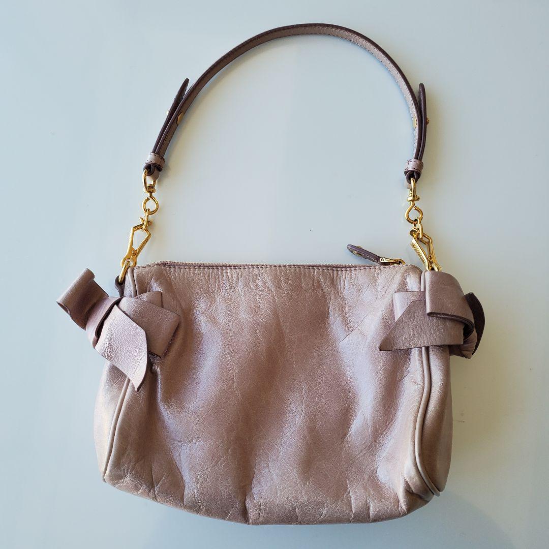 ミュウミュウ　ミニバッグ　本革