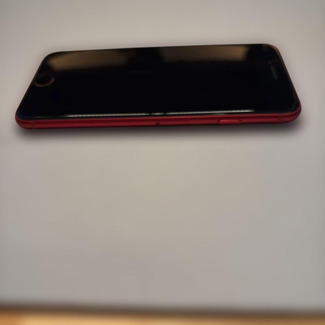 iPhone SE 第2世代　PRODUCT RED